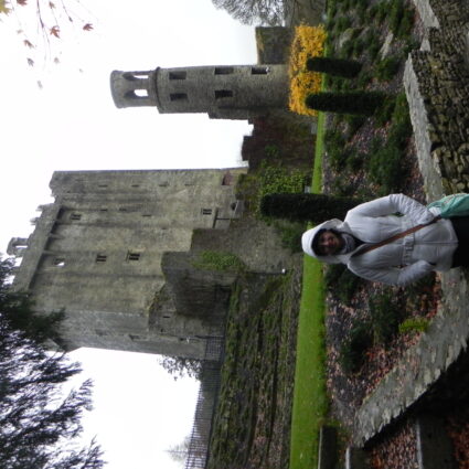 Beijo em uma pedra, o dom da eloquência e muita chuva em um castelo medieval irlandês