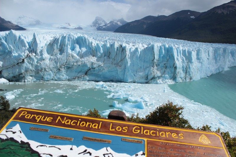 Este é o Glaciar Perito Moreno! Imeeeenso! o.O