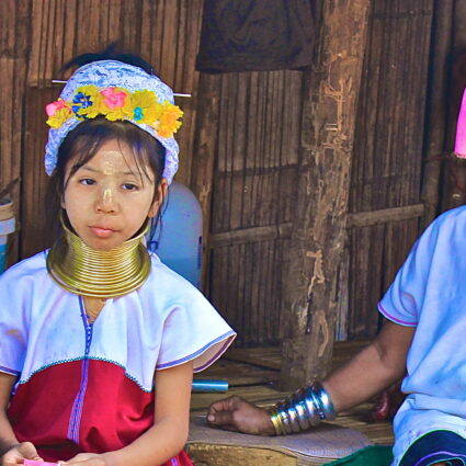 Long Neck Village: a tribo das mulheres girafa no norte da Tailândia
